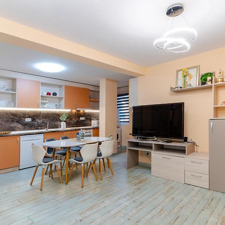 Mirela Guest Apartment 大特尔诺沃 外观 照片