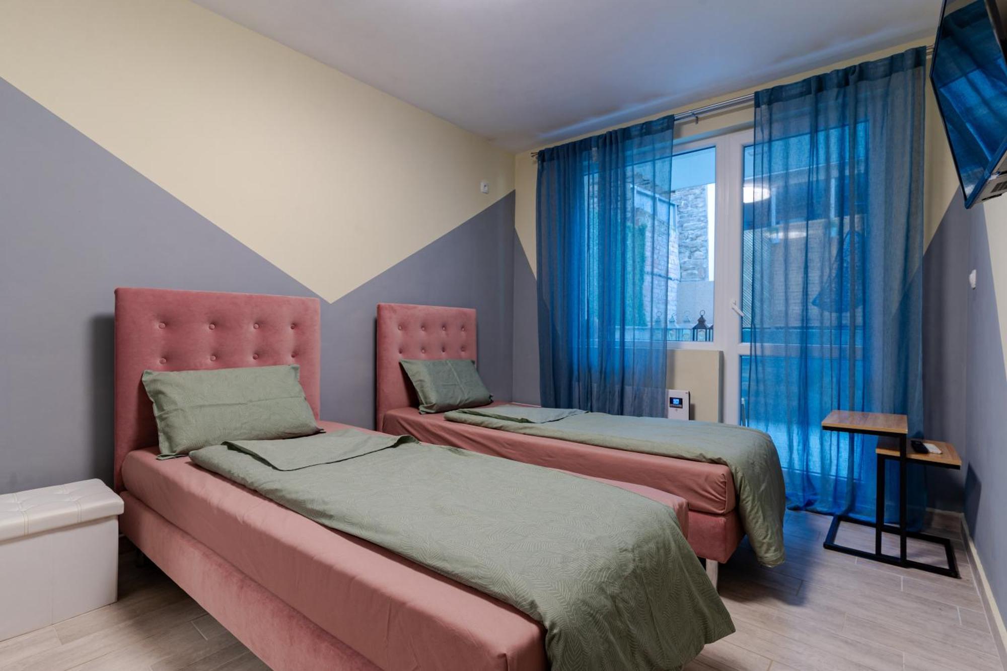 Mirela Guest Apartment 大特尔诺沃 外观 照片