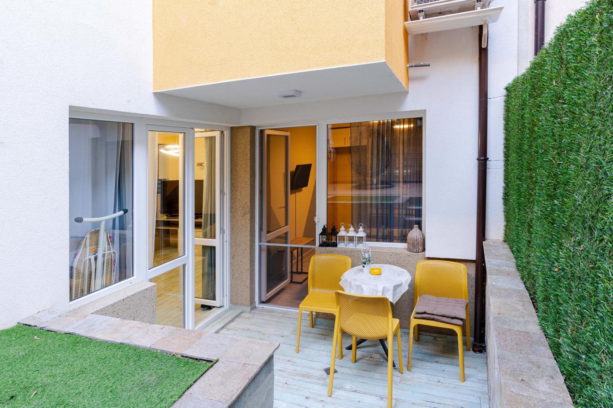 Mirela Guest Apartment 大特尔诺沃 外观 照片